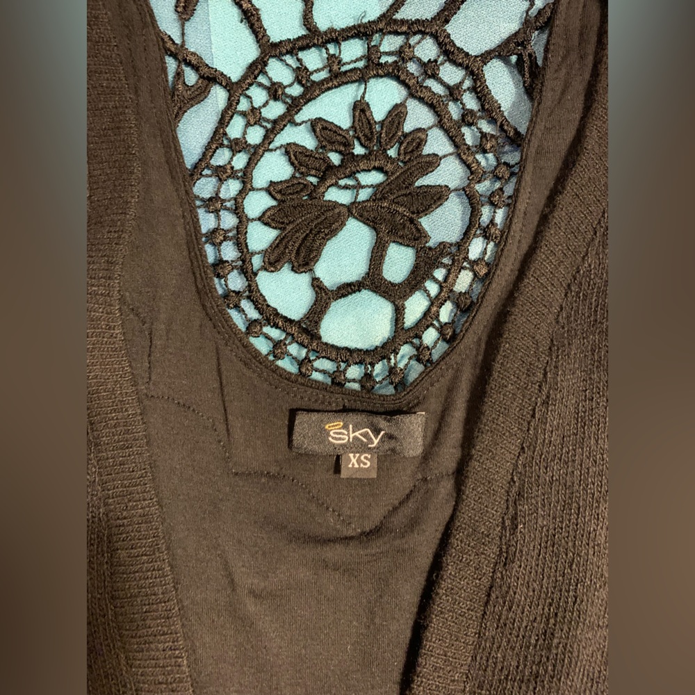 Sky Black Sweater Cardigan Cut Out Beautiful Design On The Back - Picture 2 of 6